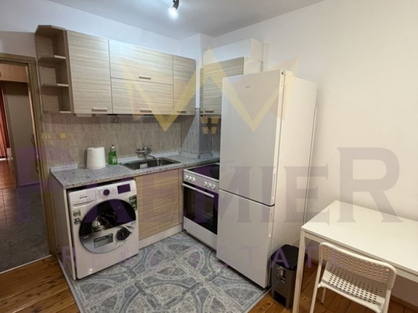 Дава се под наем Двустаен апартамент в Варна, Генералите - 45 кв.м за 438.6 € - Снимка #1