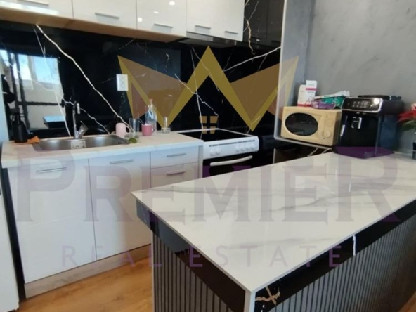 Двустаен апартамент в Бургас, Меден рудник - зона Б - 53 кв.м за 1011 €/кв.м - Снимка #1