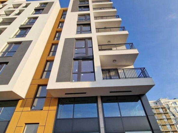 Тристаен апартамент в Пловдив, Христо Смирненски - 90 кв.м за 788 €/кв.м - Снимка #1
