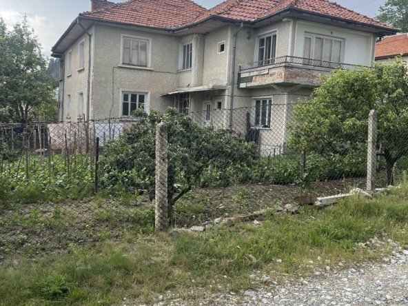 Къща в Доспат - 184 кв.м за 208 €/кв.м - Снимка #1