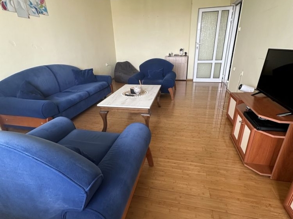 Дава се под наем Двустаен апартамент в София, Света Троица - 77 кв.м за 648.21 € - Снимка #1