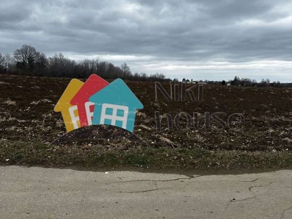 Парцел в с. Шкорпиловци, Област Варна - 2969 кв.м за 23 €/кв.м - Снимка #1