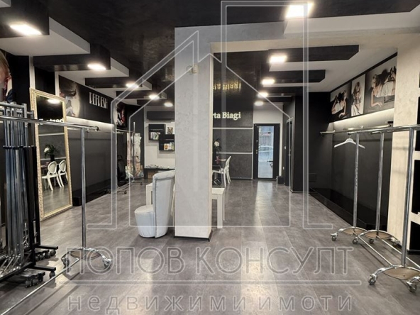Магазин в Пловдив, Кършияка - 90 кв.м за 1530 €/кв.м - Снимка #1
