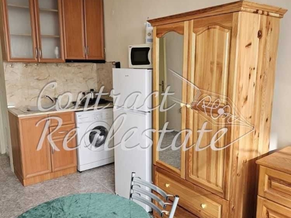 Дава се под наем Двустаен апартамент в Варна, Червен площад - 40 кв.м за 298.86 € - Снимка #1