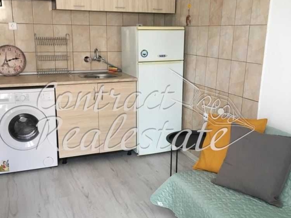 Дава се под наем Двустаен апартамент в Варна, Погреби - 45 кв.м за 298.86 € - Снимка #1