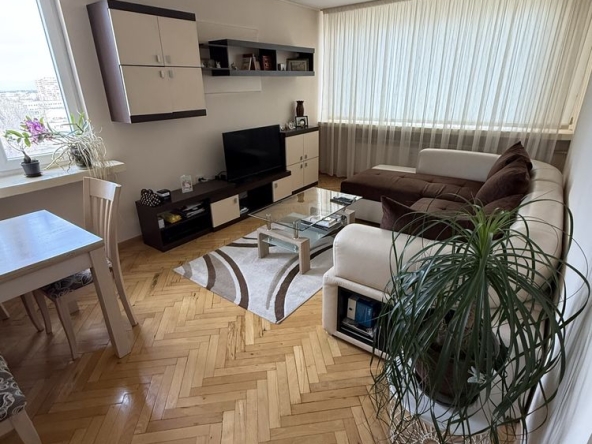 Двустаен апартамент в Пловдив, Център - 66 кв.м за 1125 €/кв.м - Снимка #1
