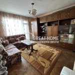 Дава се под наем Четиристаен апартамент в Търговище, Център - 95 кв.м за 219.3 € - Снимка #1