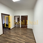 Дава се под наем Четиристаен апартамент в София, Център - 100 кв.м за 899 € - Снимка #1