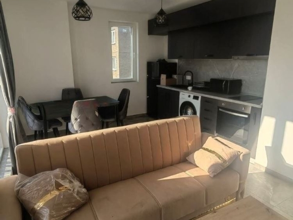 Дава се под наем Двустаен апартамент в София, Надежда 4 - 68 кв.м за 597.21 € - Снимка #1