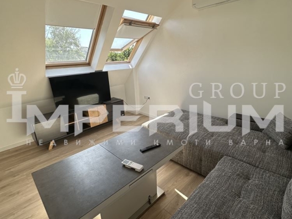 Дава се под наем Тристаен апартамент в Варна, Изгрев - 115 кв.м за 897.6 € - Снимка #1