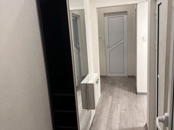 Дава се под наем Тристаен апартамент в Варна, Трошево - 70 кв.м за 548.25 € - Снимка #1