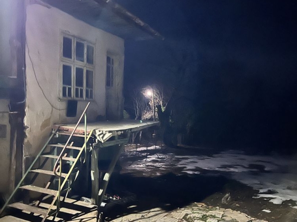 Къща в с. Патрешко, Област Ловеч - 200 кв.м за 128 €/кв.м - Снимка #1
