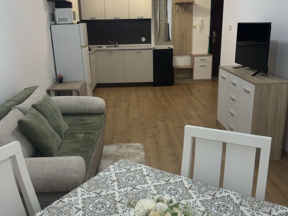 Дава се под наем Двустаен апартамент в Варна, Чайка - 59 кв.м за 498.27 € - Снимка #1