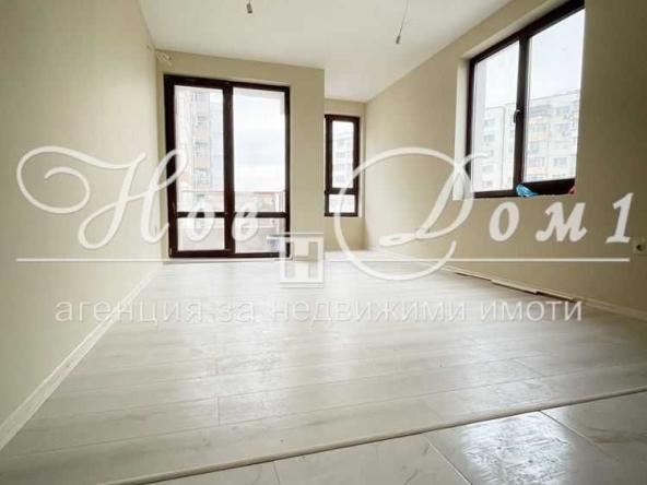 Тристаен апартамент в Варна, Кайсиева градина - 73 кв.м за 1117 €/кв.м - Снимка #1