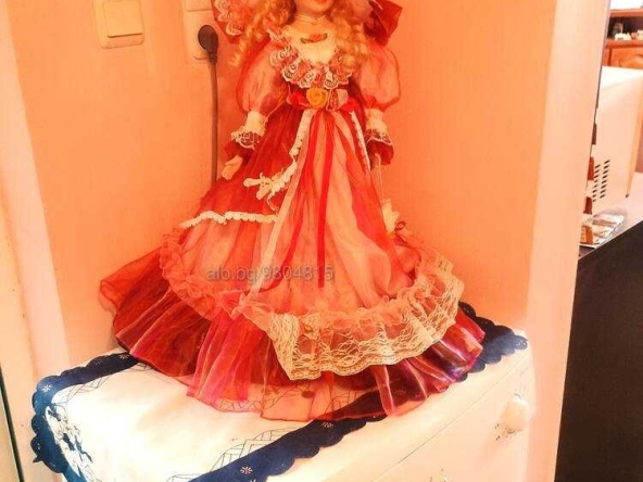 Дава се под наем Тристаен апартамент в к.к. Слънчев бряг - 84 кв.м за 305.49 € - Снимка #1