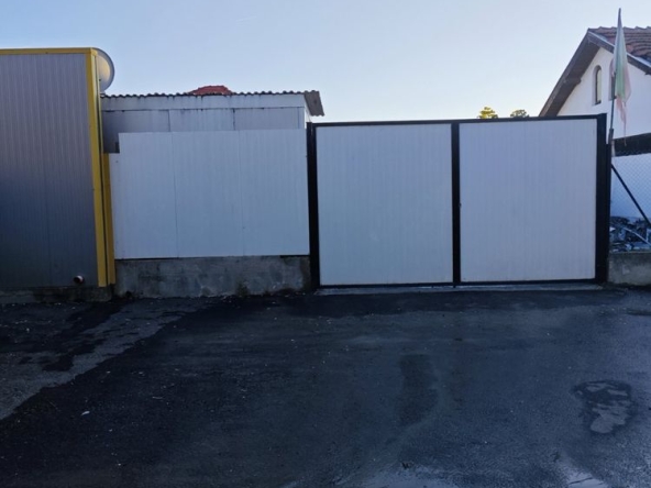 Дава се под наем Склад в с. Главиница, Област Пазарджик - 320 кв.м за 1530 € - Снимка #1