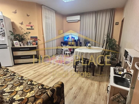 Дава се под наем Двустаен апартамент в Варна, Възраждане 1 - 65 кв.м за 458.49 € - Снимка #1