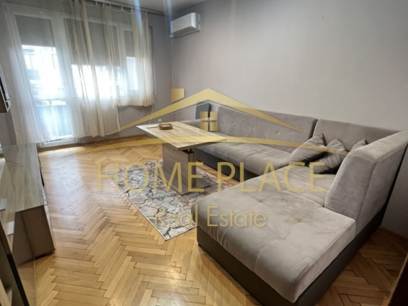 Дава се под наем Тристаен апартамент в Варна, Победа - 70 кв.м за 498.27 € - Снимка #1