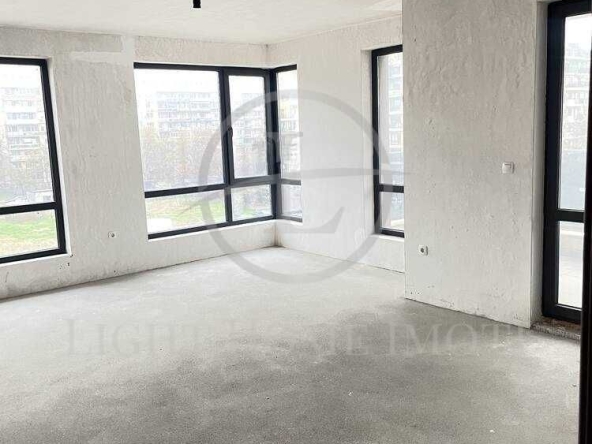 Тристаен апартамент в Пловдив, Кючук Париж - 101 кв.м за 1197 €/кв.м - Снимка #1