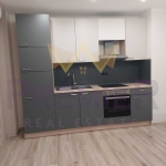 Дава се под наем Тристаен апартамент в Варна, Младост 1 - 87 кв.м за 700 € - Снимка #1