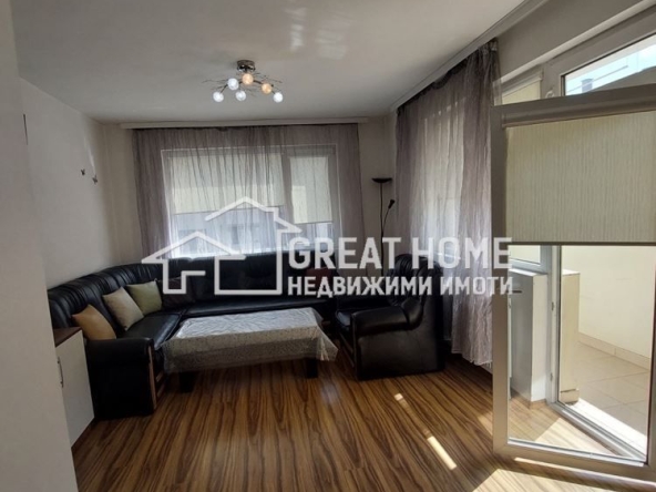 Дава се под наем Тристаен апартамент в Търговище, Център - 78 кв.м за 332.01 € - Снимка #1