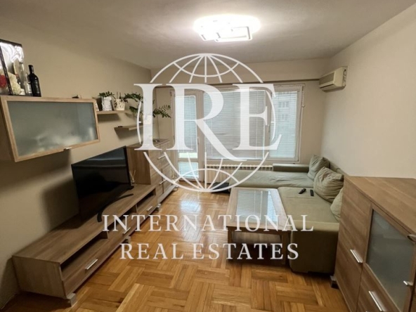 Четиристаен апартамент в Варна, Младост 1 - 80 кв.м за 1141 €/кв.м - Снимка #1