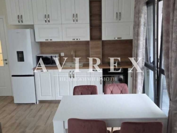 Дава се под наем Тристаен апартамент в Пловдив, Тракия - 110 кв.м за 598.23 € - Снимка #1