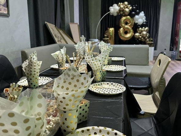 Дава се под наем Заведение в София, Надежда 3 - 70 кв.м за 30.6 € - Снимка #1