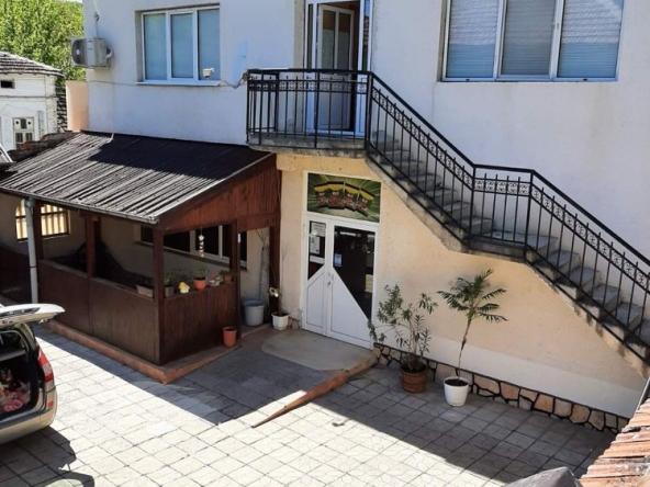 Къща в с. Бързина, Област Враца - 750 кв.м за 44 €/кв.м - Снимка #1