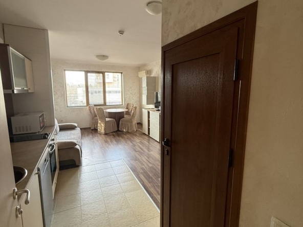 Дава се под наем Двустаен апартамент в Несебър - 70 кв.м за 498.27 € - Снимка #1