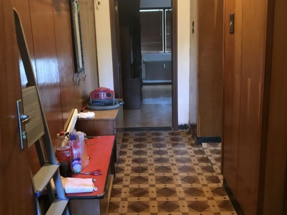 Дава се под наем Тристаен апартамент в Плевен, Идеален център - 96 кв.м за 280.5 € - Снимка #1