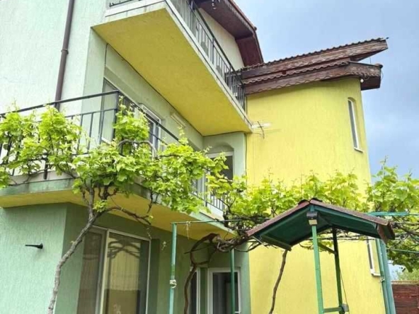 Къща в Балчик - 275 кв.м за 554 €/кв.м - Снимка #1