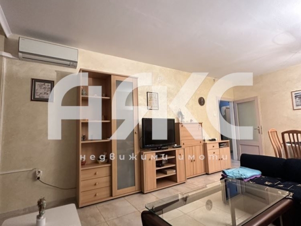 Дава се под наем Двустаен апартамент в София, Дианабад - 65 кв.м за 648.21 € - Снимка #1