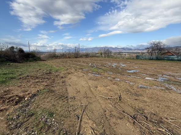 Парцел в Казанлък - 4548 кв.м за 31 €/кв.м - Снимка #1