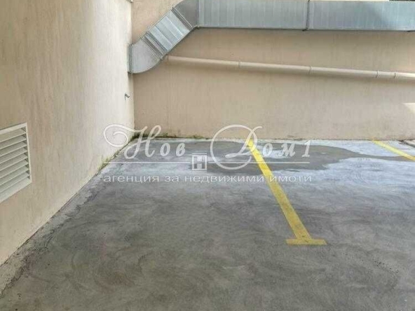Гараж / Паркомясто в Варна, Погреби - 13 кв.м за 1100 €/кв.м - Снимка #1