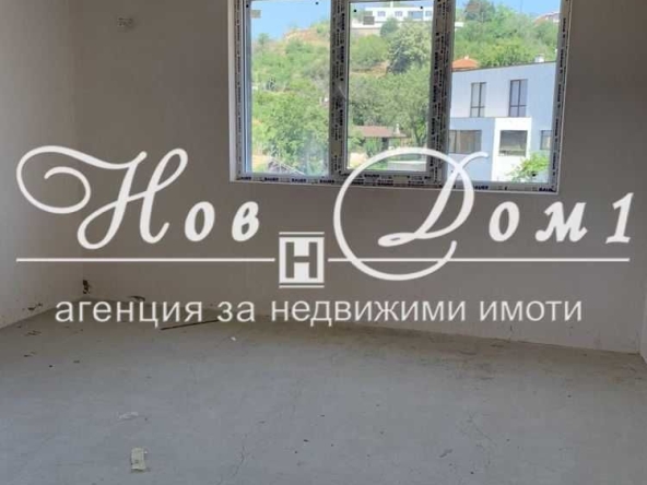 Тристаен апартамент в Варна, Владислав Варненчик - 81 кв.м за 703 €/кв.м - Снимка #1
