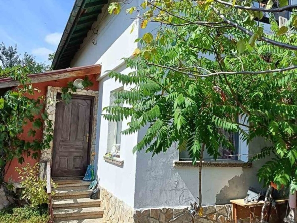 Къща в с. Войнеговци, Област София-град - 80 кв.м за 1626 €/кв.м - Снимка #1