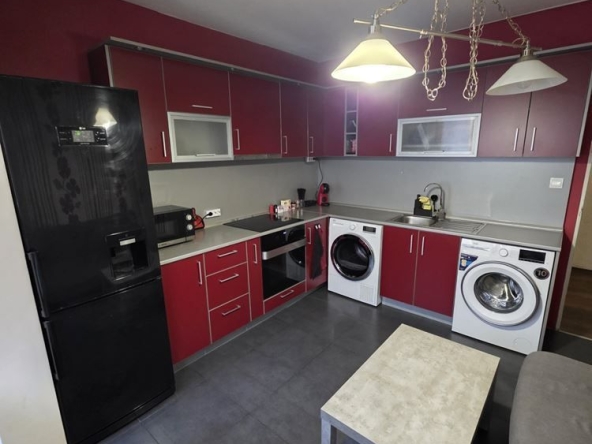 Дава се под наем Тристаен апартамент в София, Обеля 2 - 65 кв.м за 548.25 € - Снимка #1