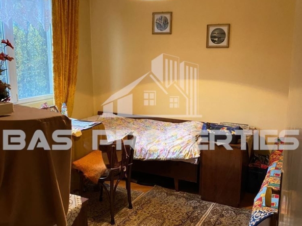 Двустаен апартамент в София, Гоце Делчев - 70 кв.м за 1603 €/кв.м - Снимка #1