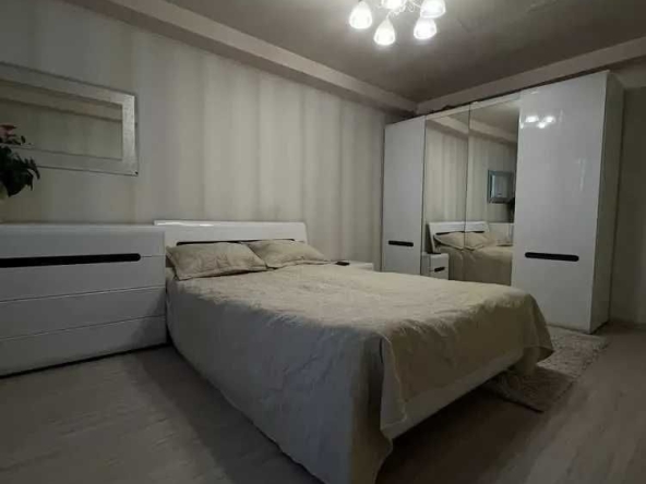 Дава се под наем Двустаен апартамент в София, Зона Б-18 - 66 кв.м за 459 € - Снимка #1
