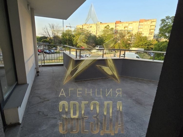Тристаен апартамент в Пловдив, Тракия - 126 кв.м за 640 €/кв.м - Снимка #1