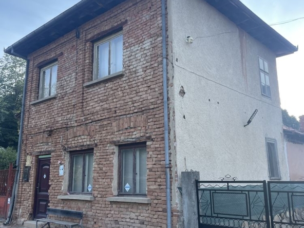 Къща в с. Бели Осъм, Област Ловеч - 92 кв.м за 416 €/кв.м - Снимка #1