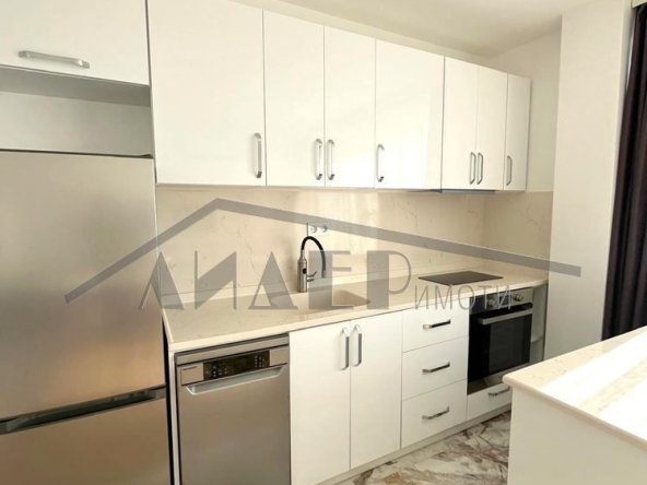 Дава се под наем Двустаен апартамент в Пловдив, Южен - 60 кв.м за 458.49 € - Снимка #1
