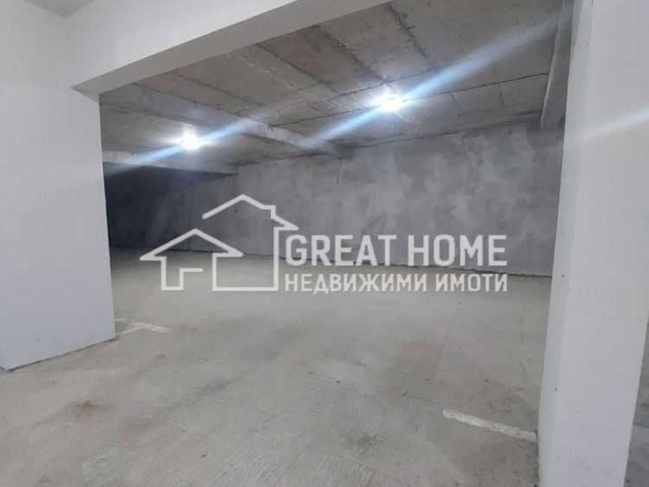 Дава се под наем Гараж / Паркомясто в Търговище, Изток 1 - 20 кв.м за 8670 € - Снимка #1