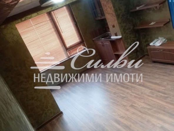 Тристаен апартамент в Шумен, Пазара - 85 кв.м за 1266 €/кв.м - Снимка #1