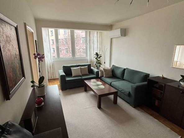 Дава се под наем Четиристаен апартамент в София, Гоце Делчев - 110 кв.м за 846.6 € - Снимка #1