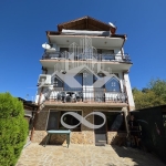 Хотел в Батак - 560 кв.м за 345 €/кв.м - Снимка #1