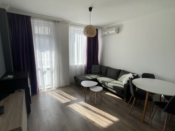 Двустаен апартамент в Пловдив, Изгрев - 61 кв.м за 1128 €/кв.м - Снимка #1