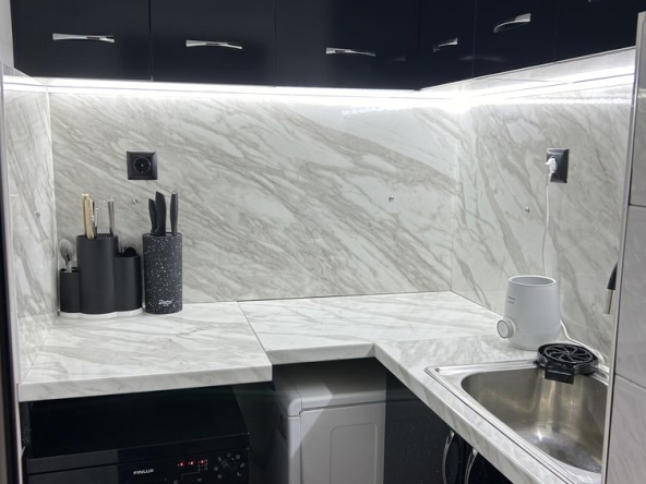 Тристаен апартамент в Сливен, Център - 120 кв.м за 1063 €/кв.м - Снимка #1