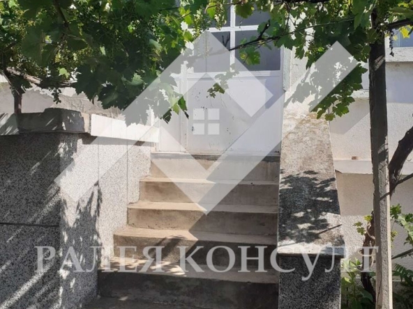 Къща в с. Скутаре, Област Пловдив - 220 кв.м за 429 €/кв.м - Снимка #1